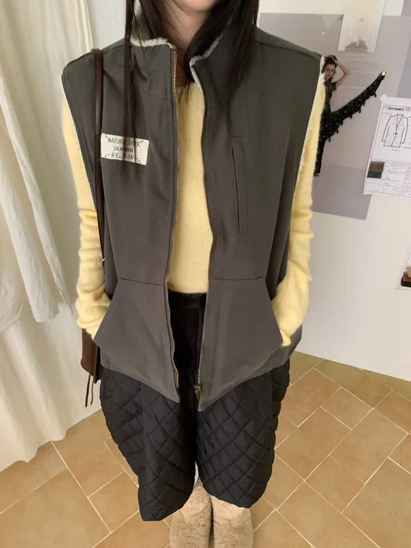 Stylish Casual Vest, Lightweight and Comfortable