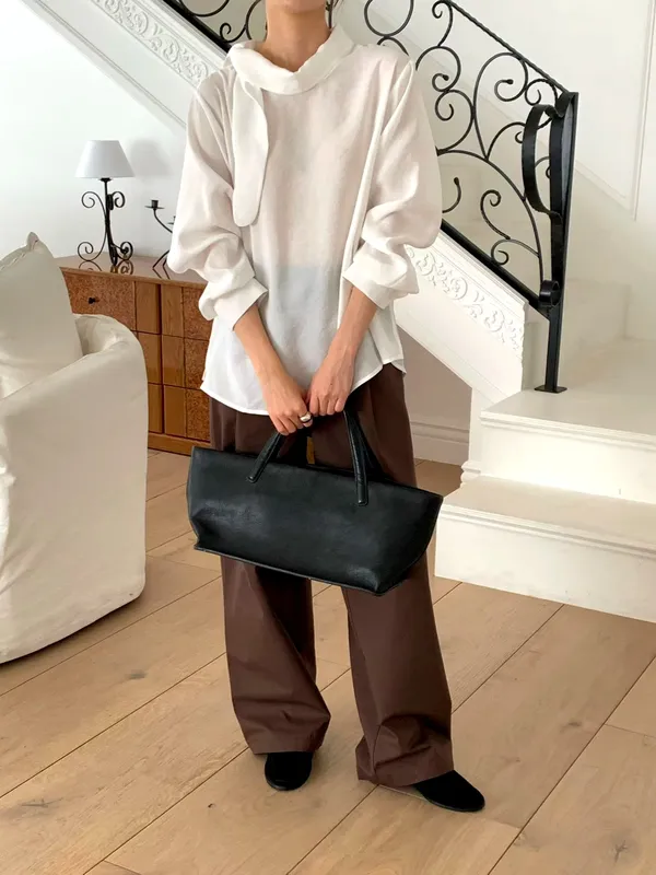 เสื้อผู้หญิงสไตล์มินิมอล - สบายและระบายอากาศได้ เหมาะสำหรับฤดูใบไม้ผลิและฤดูใบไม้ร่วง