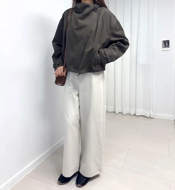 Fashion Women's Jacket, Minimalist Design, Comfortable and Versatile