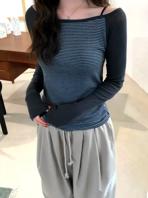 Stylish Striped Women's Top - Comfortable and Breathable, Perfect for Casual Pants
