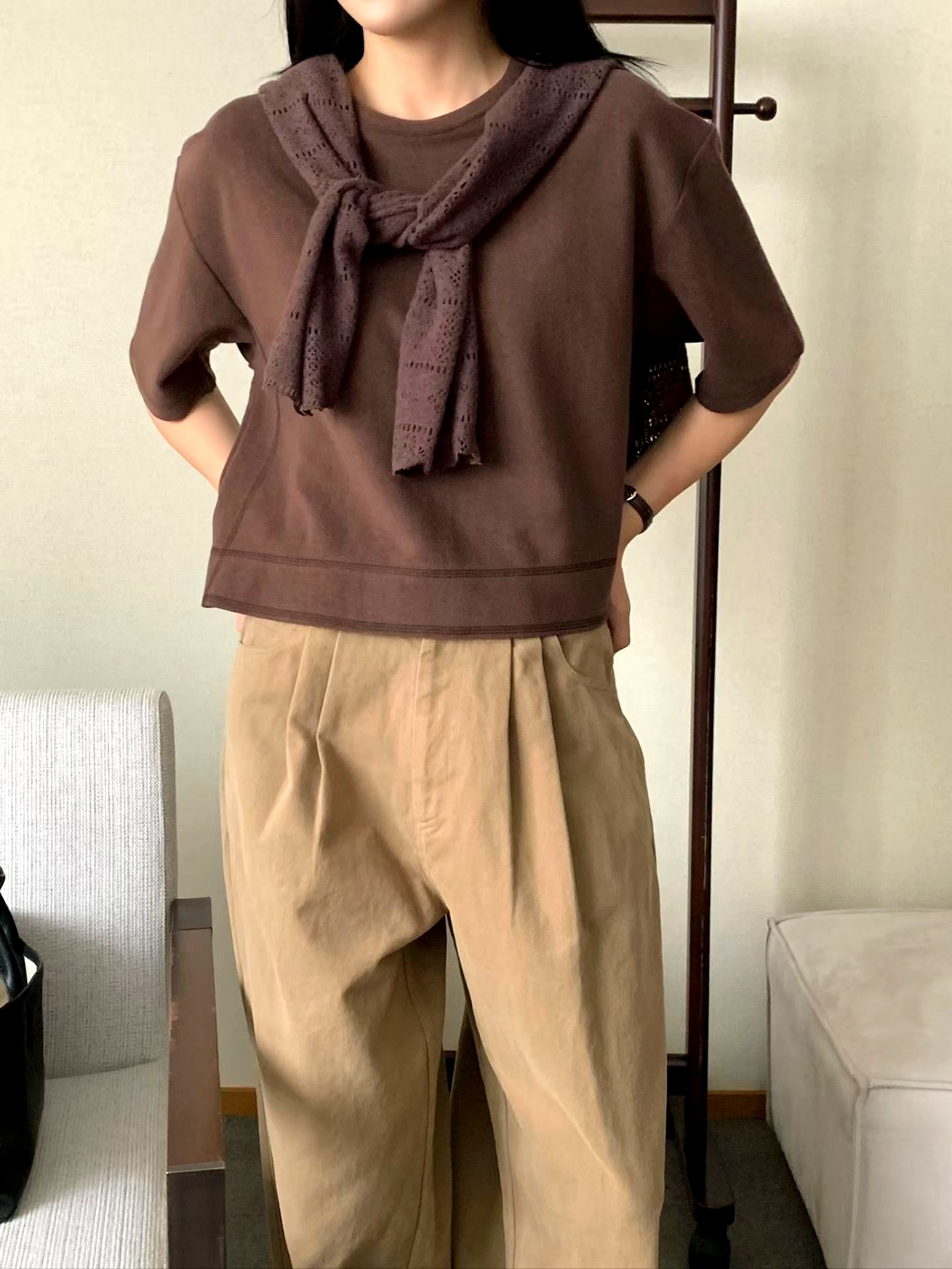 편안하고 스타일리시한 여성용 라운드넥 탑