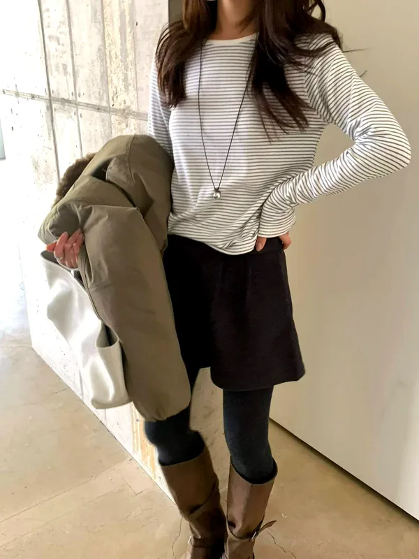 Stylish Striped Long Sleeve T-Shirt - Comfortable and Versatile