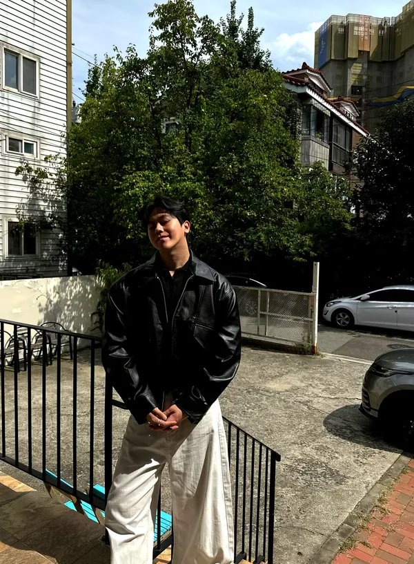 Stylish Men's Leather Jacket - Showcase Your Personality and Charm