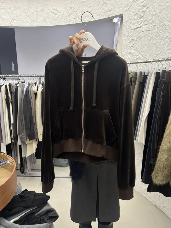 Fashionable and Comfortable Zip-Up Hoodie