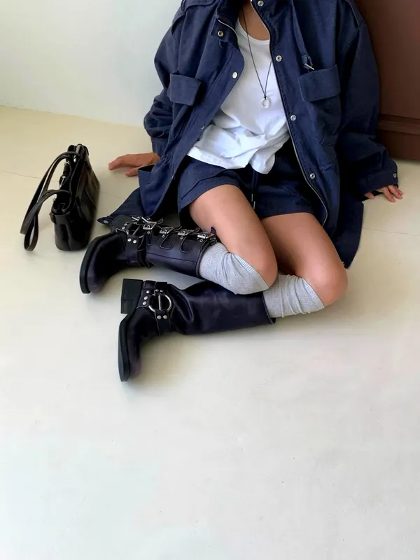 时尚女装短裤，舒适休闲风格