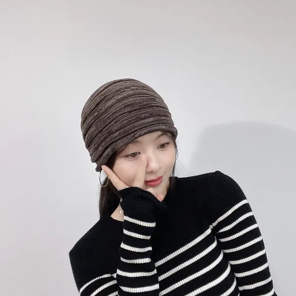 Stylish Striped Knit Top - Comfortable and Versatile