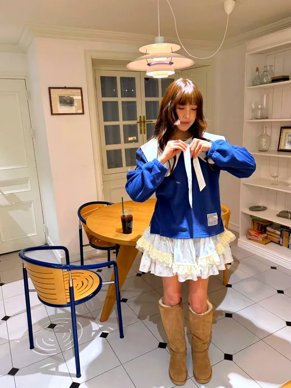 Sweet and Cute Short Skirt, Lightweight and Comfortable, Perfect for Autumn and Winter