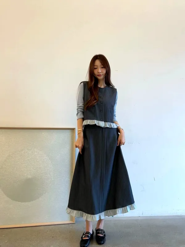 Elegant Striped Dress - Lightweight Comfort for Perfect Pairing