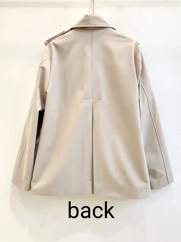 Stylish and Minimalist Women's Trench Coat, Elegant Charm