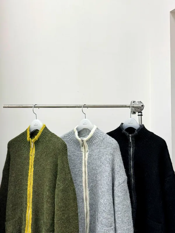 Stylish Men's Top, Comfortable Sweater for Fall and Winter