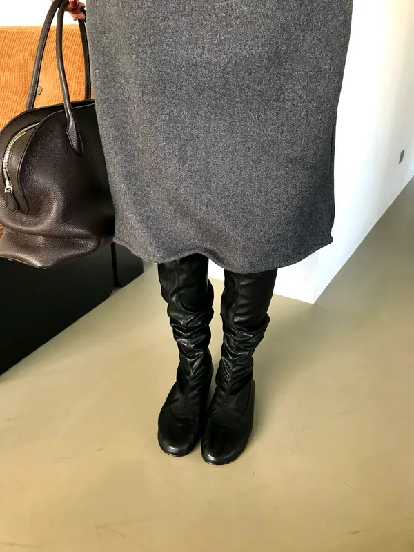 Elegant Gray Midi Skirt to Showcase Your Charming Aura