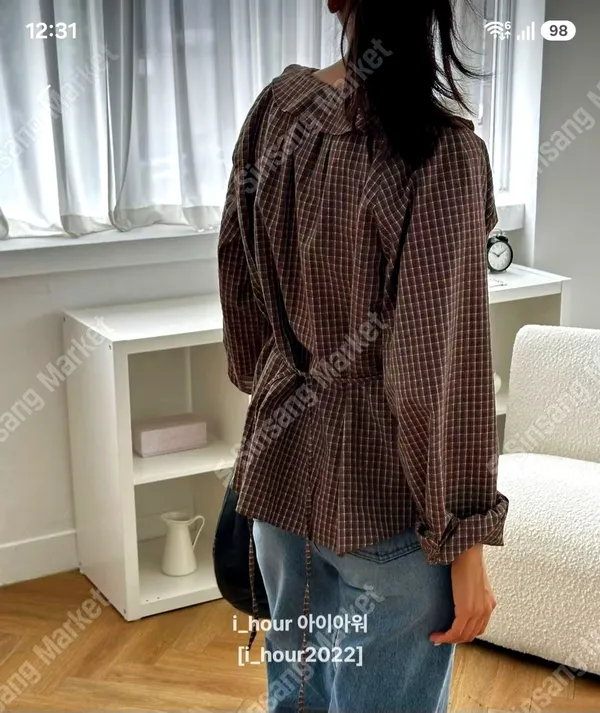 Fashionable Plaid Women's Sweater - Warm and Comfortable, Perfect Match