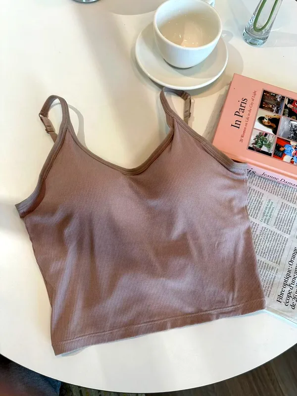 Comfortable and Breathable Women's Top for Everyday Wear