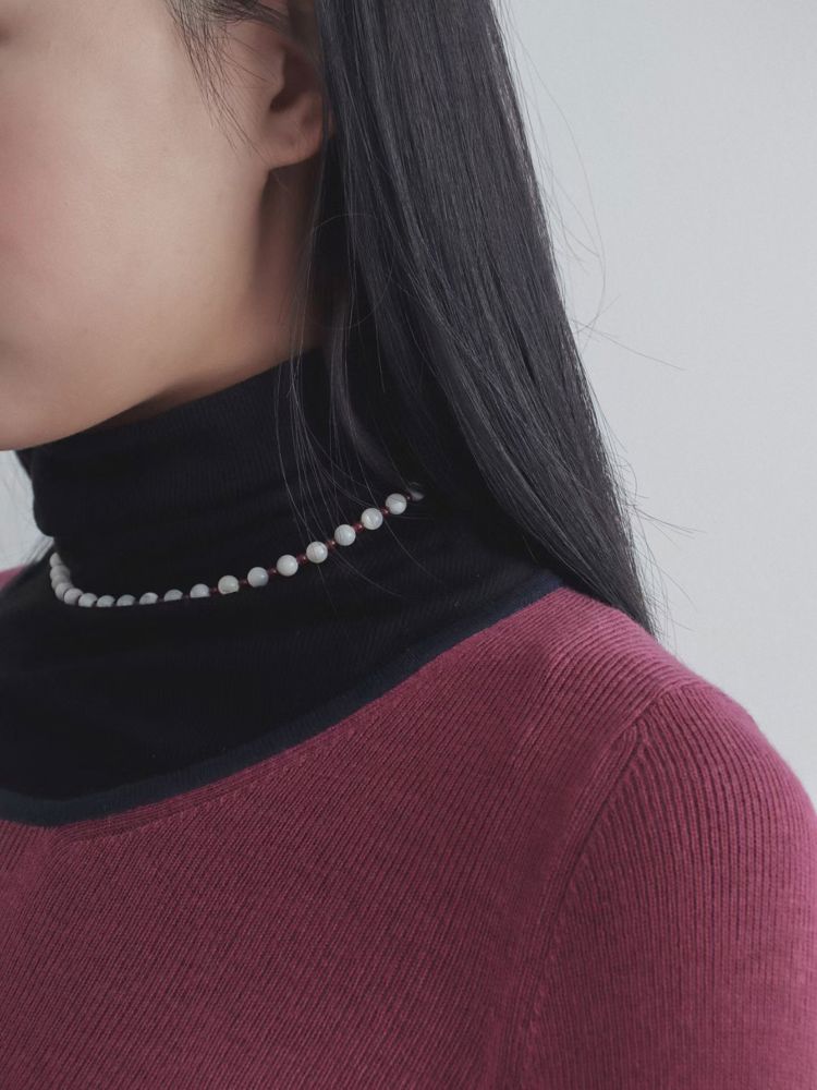 Elegant Pearl Necklace - The Perfect Accessory to Elevate Your Style