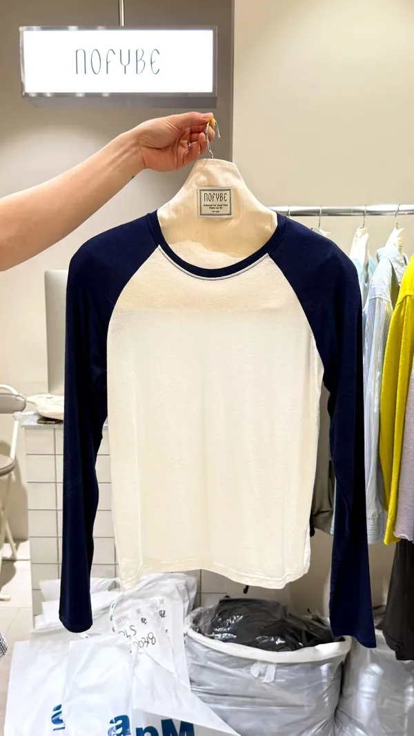 Stylish Color-Block Women's Top - Comfortable and Breathable