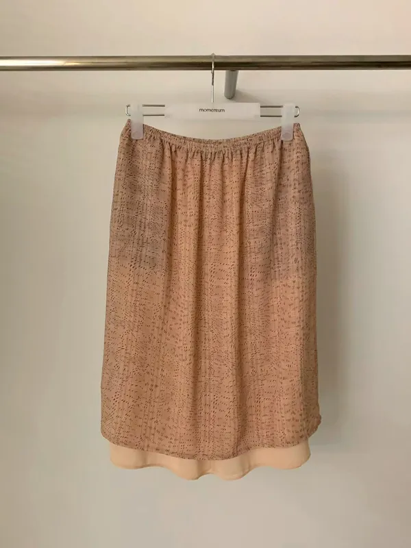 Stylish and Minimalist Women's Dress Skirt, Lightweight and Breathable, Perfect for Spring and Summer