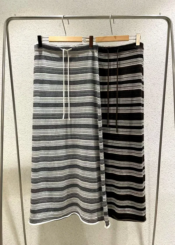 Chic Striped Dress for Women, Effortlessly Matches Various Styles
