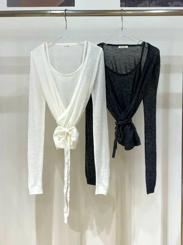 Stylish Versatile Women's Top, Lightweight and Comfortable, Perfectly Showcases Curves