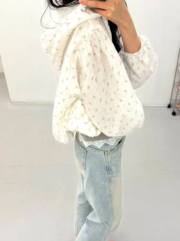 Fresh Floral Print Women's Jacket, Lightweight and Comfortable