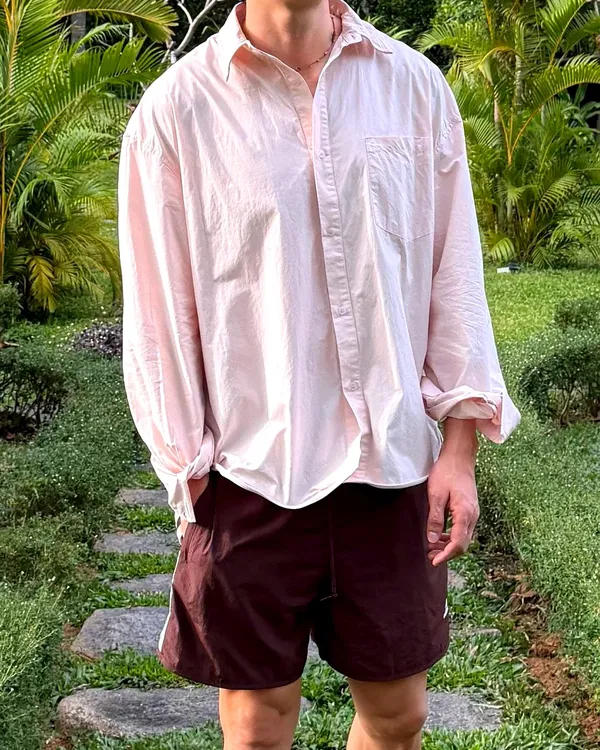 Classic Versatile Long Sleeve Shirt - Comfortable and Breathable for All Occasions