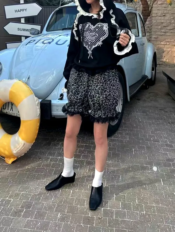 Fashionable Leopard Print Shorts, Comfortable Casual Style