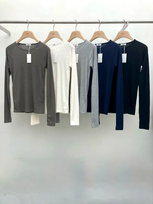 Stylish and Simple Women's Long Sleeve T-Shirt, Comfortable and Versatile