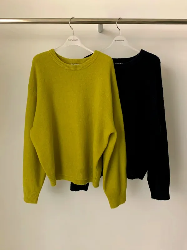 เสื้อกันหนาวผู้หญิงที่ทันสมัยและสบาย ต้องมีในฤดูใบไม้ร่วงและฤดูหนาว