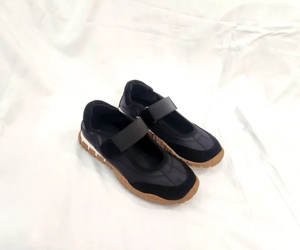 Stylish and Comfortable Women's Shoes for Everyday Outings - Apm Luxe B1 Floor 110 RILLA