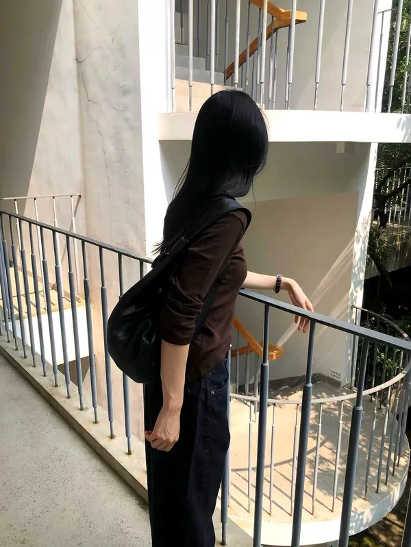 Chic and Stylish Women's Top - Your Elegant and Comfortable Everyday Choice