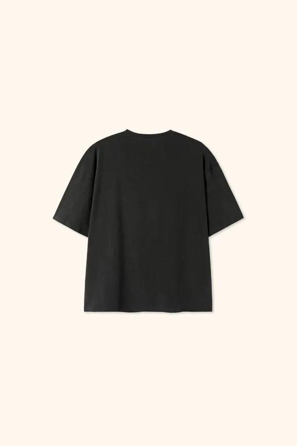 Minimalist Black Short Sleeve T-Shirt for Men - Comfortable and Breathable