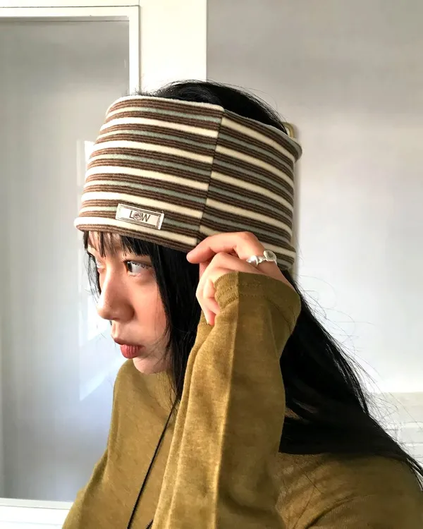 時尚條紋女裝帽子，溫暖舒適，完美搭配秋冬穿搭