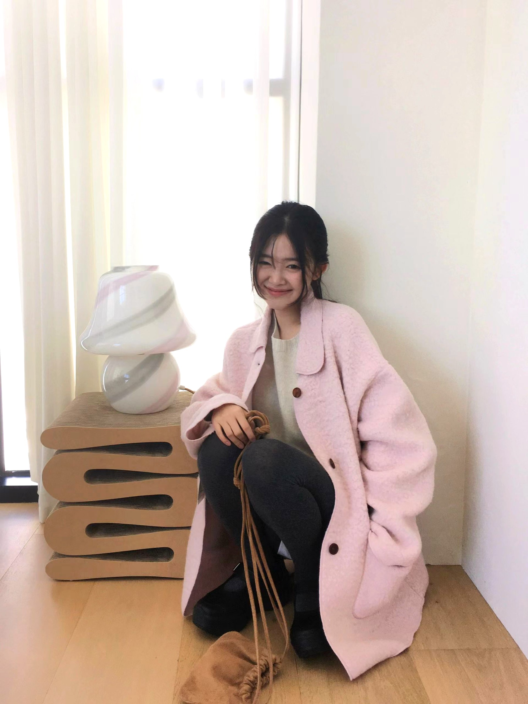 따뜻하고 편안한 핑크 여성 자켓, 패셔너블하고 다재다능