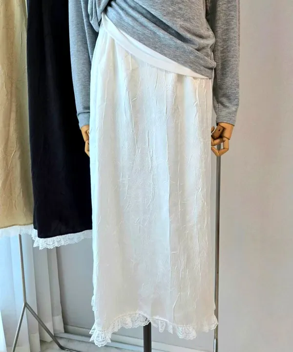 Gaun Putih Trim Renda yang Elegan, Ringan dan Bernafas, Sesuai untuk Jualan Musim Bunga dan Musim Panas Sale