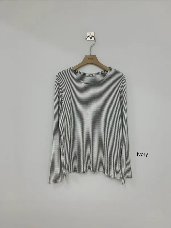 Classic Striped Long Sleeve T-Shirt - Comfortable and Versatile