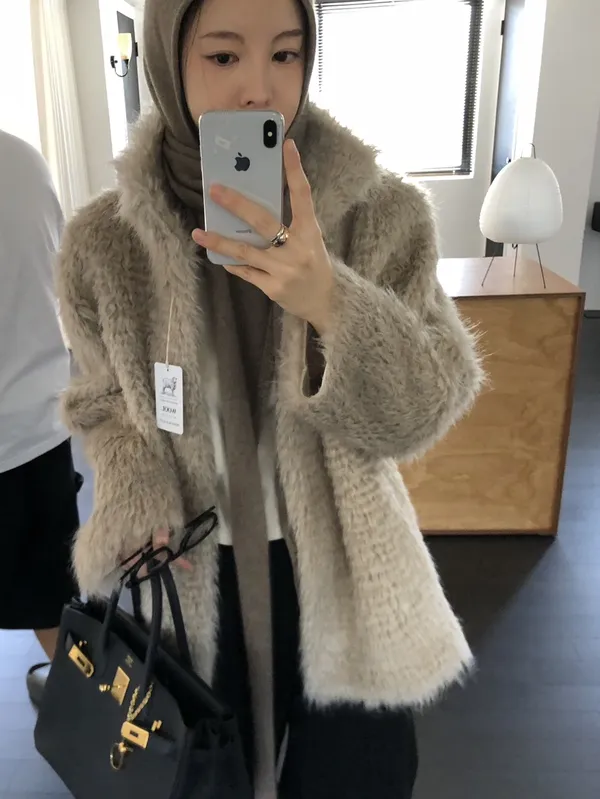 Warm Plush Coat, Fashionable and Versatile, A Must-Have