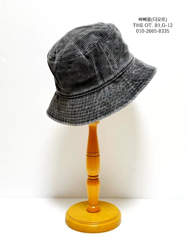 Topi Plush Bergaya untuk Wanita - Hangat dan Selesa