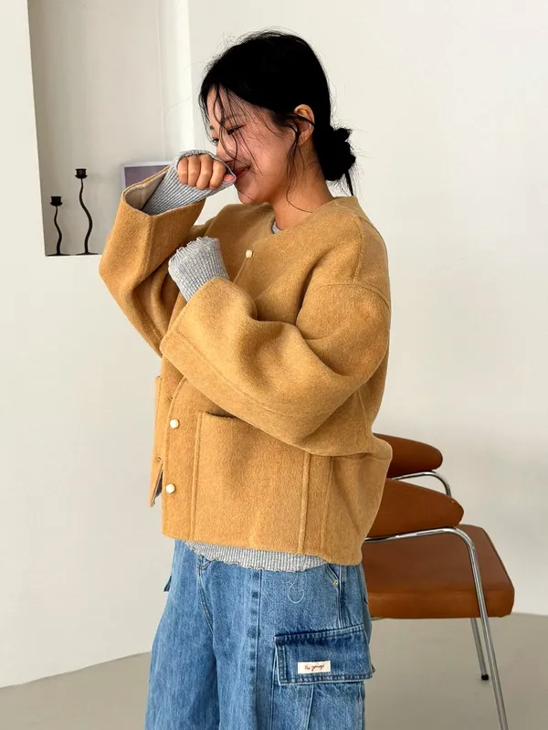 Stylish Loose Women's Jacket, Comfortable and Warm, Essential for Fall and Winter
