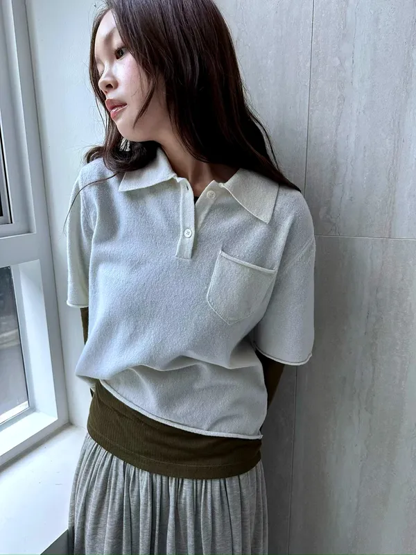 เสื้อหญิงสไตล์มินิมอล - สบายและเข้ากันได้ดี