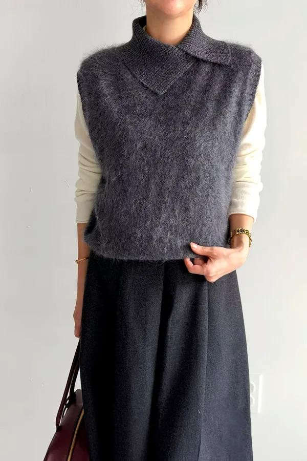 Soft and Comfortable Women's Outerwear Vest, Perfect for Autumn and Winter Outfits