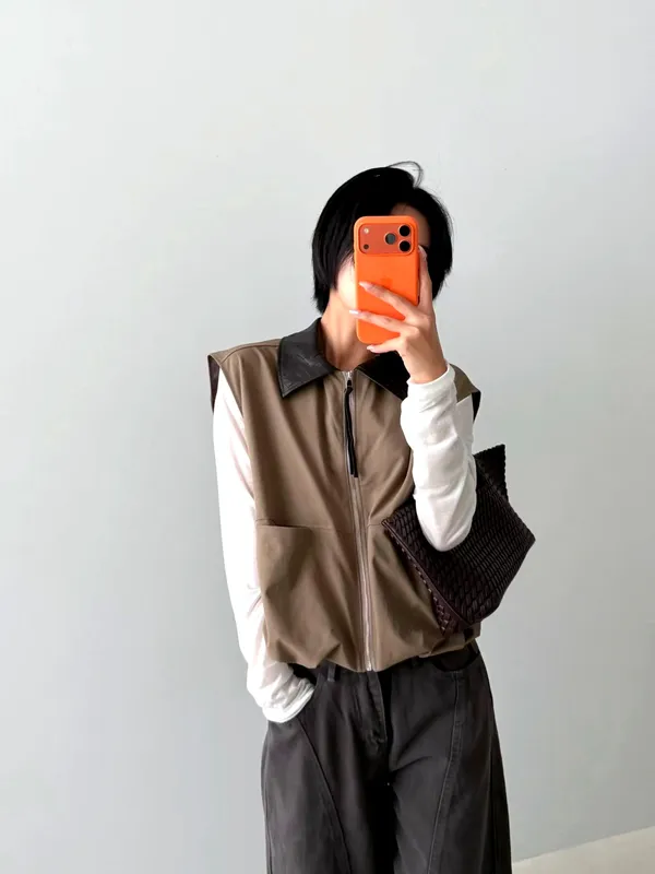Fashionable Women's Vest Jacket - Simple Style, Lightweight and Comfortable