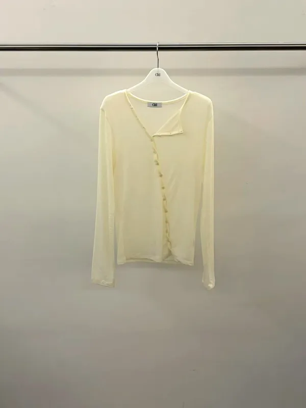 Lightweight and Breathable Women's Cardigan - An Elegant and Comfortable Everyday Choice