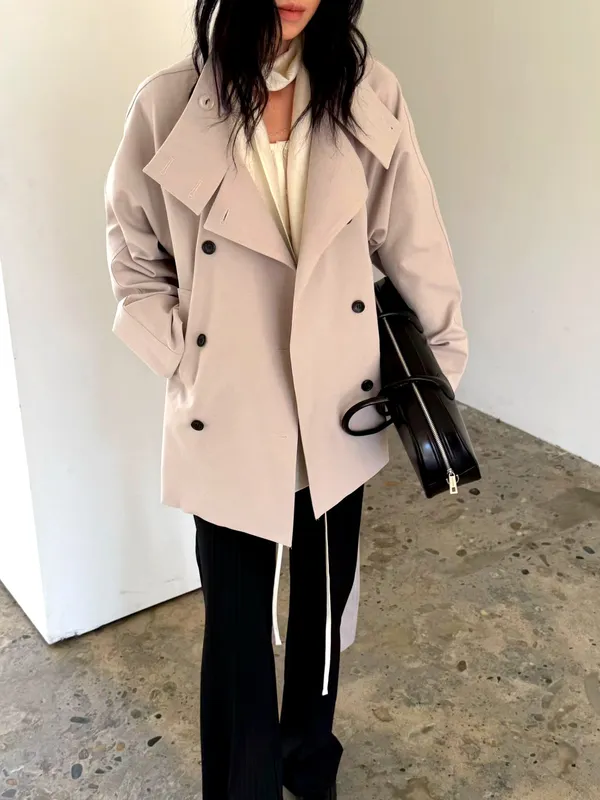 Stylish and Elegant Women's Jacket, Perfect for Spring and Autumn Outfits