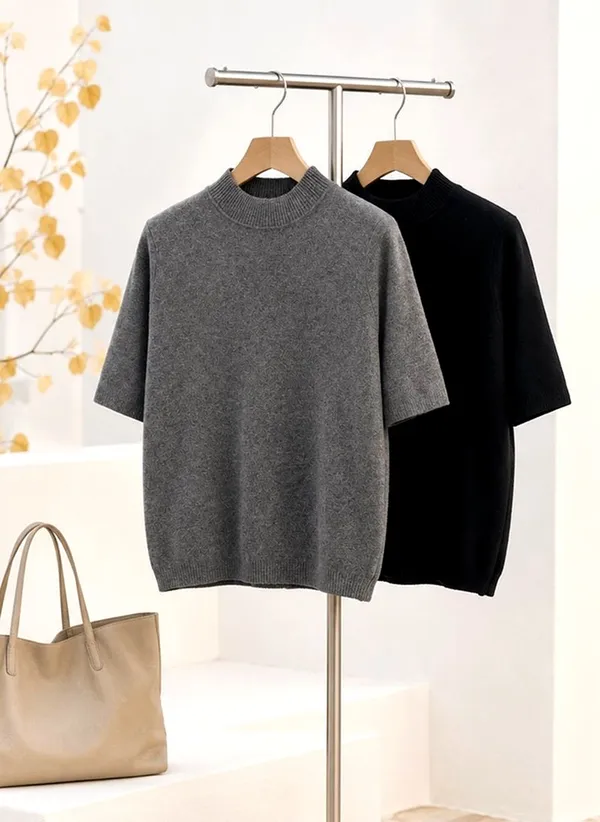 Stylish and Comfortable Women's Knit Short Sleeve Top