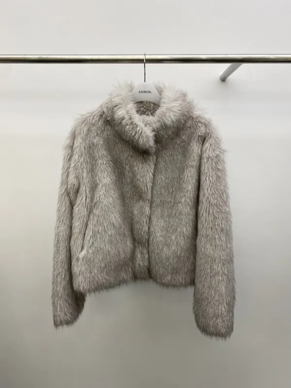 Stylish Plush Coat - Warm and Comfortable