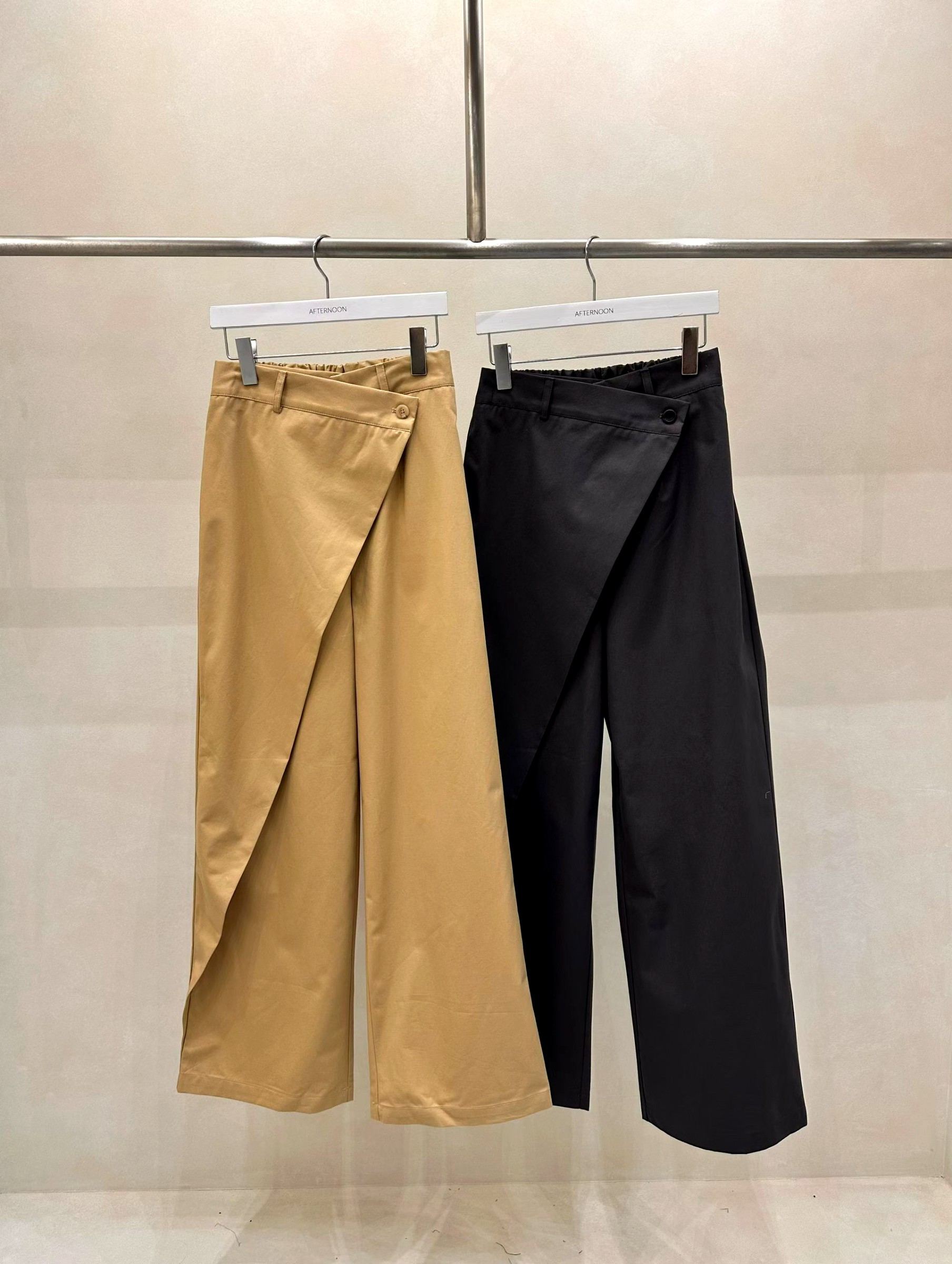 Fashionable Versatile Women's Pants, Elegant Cut, Comfortable Fabric