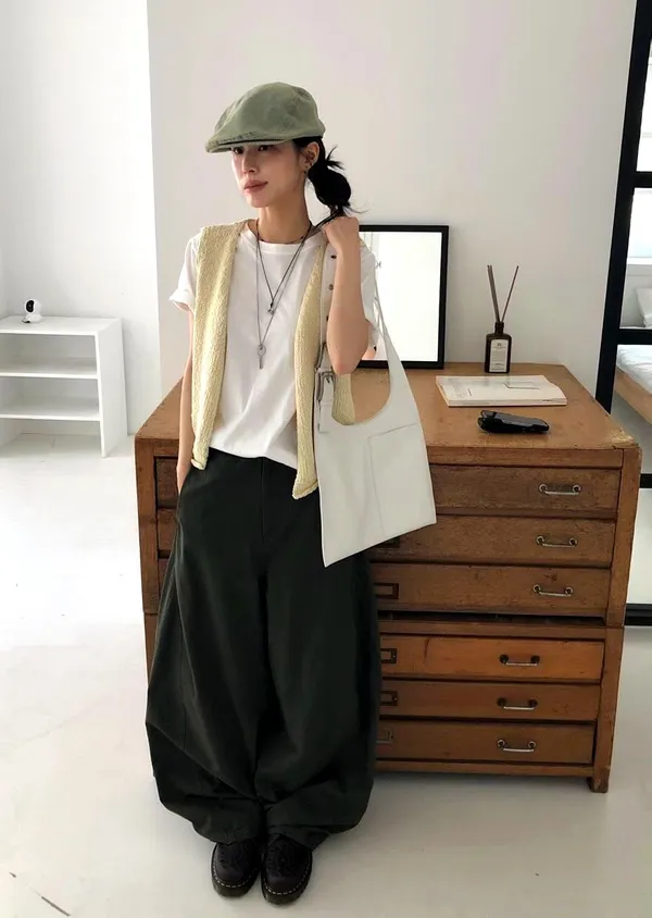 Stylish Women's Vest Jacket, Lightweight and Comfortable, Perfect Match