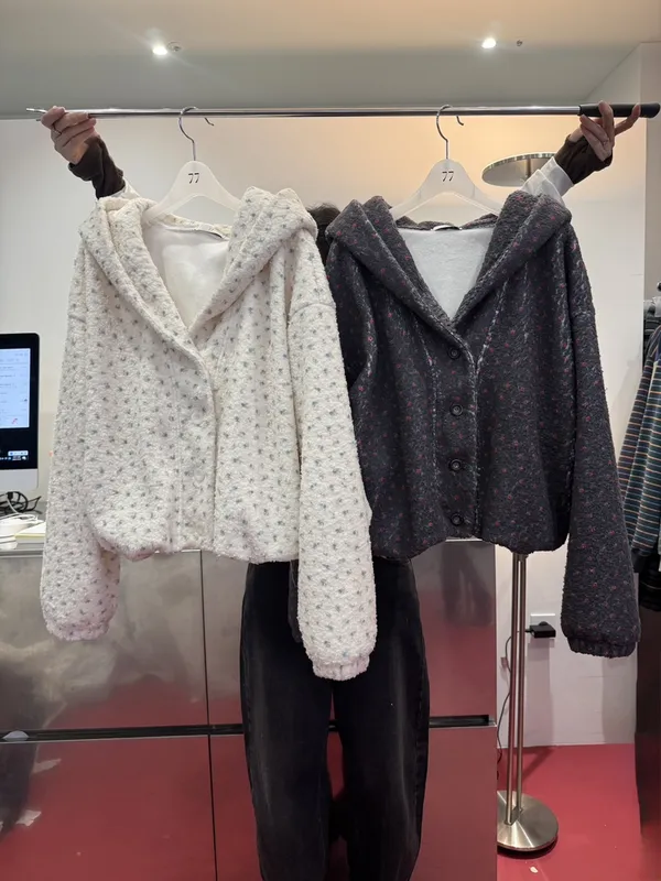 Warm and Comfortable Fleece Jacket