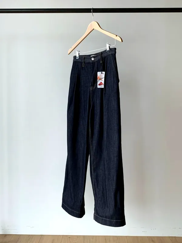 Stylish High-Waisted Loose Denim Pants - Comfortable and Versatile