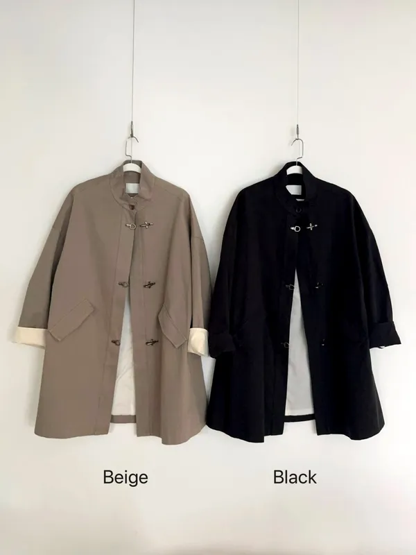 Stylish and Minimalist Women's Jacket, Elegant and Versatile