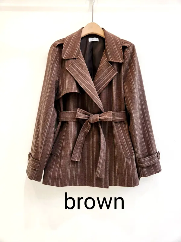 Elegant Striped Women's Blazer, Fashionable and Classy